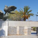 bird-statue